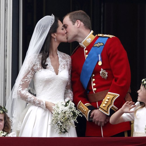 El príncipe Guillermo y Kate Middleton ya son marido y mujer