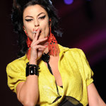 Jean Paul Gaultier homenajea a Amy Winehouse para la clausura de la Alta Costura en París