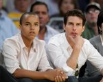 El hijo de Tom Cruise lanza insultos homófobos en Twitter