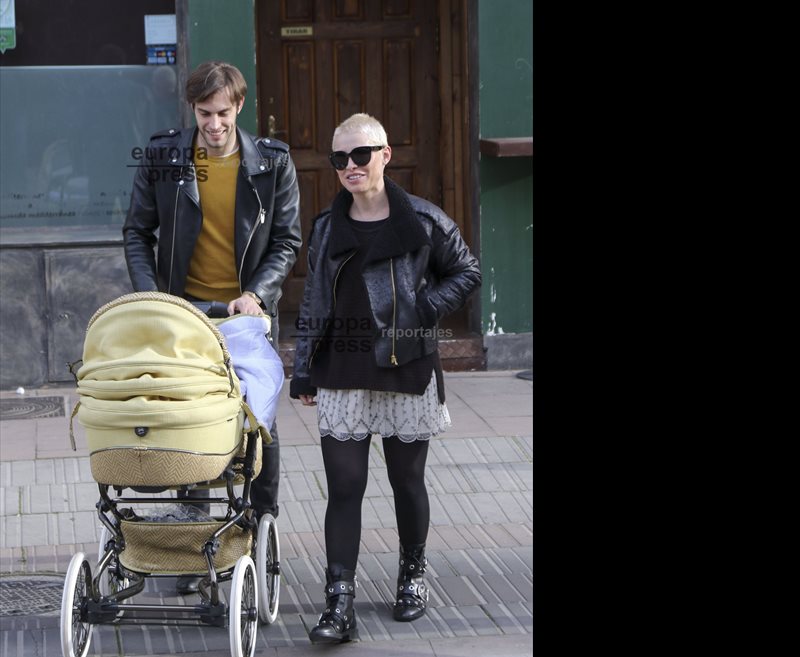cena erótica pequeña mama en Madrid cena erótica pequeña mama en Madrid