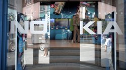 Foto: Las previsiones de los fabricantes de chips provocan temor a una caída de Nokia (REUTERS/LEHTIKUVA LEHTIKUVA)