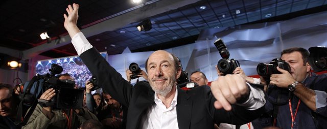 Foto: Rubalcaba se marca como objetivo para España las tres "e": empleo, Europa y equidad ( MARCELO DEL POZO / REUTERS)