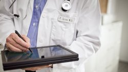 Foto: La cita online con el médico se ha incrementado en 2011 un 173% en Talavera (EUROPA PRESS)