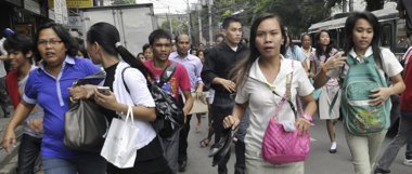 Foto: Ascienden a 43 los muertos por una serie de terremotos en Filipinas (REUTERS)