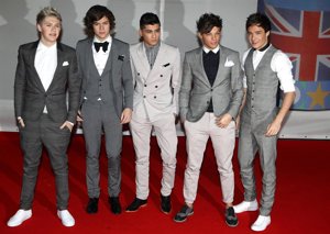 One Direction y Cesc Fábregas, elegancia británico-española en los BRIT Awards