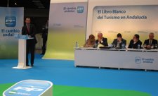 Arenas y Bauzá apuestan por la proyección conjunta de la marca turística España como punto de referencia