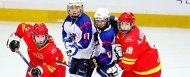 Foto: La selección femenina se cuelga una nueva plata en el Mundial absoluto B (FEDH)