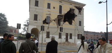Foto: El terremoto declarado en el norte del país deja ya cinco muertos  (REUTERS)