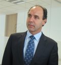 Foto: Diego dice que "Revilla se arrodilló ante Zapatero" pero él no se arrodilla "ante nadie", ni siquiera ante el PP (EUROPA PRESS)