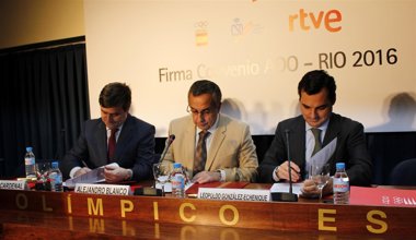 Foto: CSD, COE Y RTVE firman el convenio ADO para Río 2016 (EUROPA PRESS)