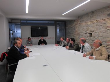 Foto: César Luena exige "explicaciones, responsabilidades y soluciones ante el cierre de sucursales" de Bankia en La Rioja (EUROPA PRESS)