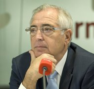 Foto: Imbroda se querellará contra un líder opositor por llamarle "delincuente" en redes sociales (RNE)
