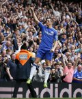 Foto: El Chelsea guarda la tercera plaza gracias a Mata y Torres (REUTERS)