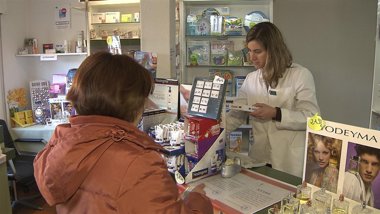 Foto: Los españoles pagan por sus medicinas un 13,6% más que en 2006 (EUROPA PRESS)
