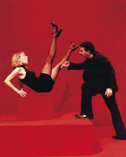 Foto: Els 'Besos' d'Albena complixen 900 representacions al teatre Flumen de València (ALBENA TEATROS)