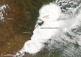 Foto: La NASA fotografía el tornado de Oklahoma (NASA)