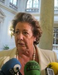 Foto: Barberá, preguntada por si estuvo en la reunión de Zarzuela: "Yo no he firmado nada, ni he decidido nada" (Europa Press)