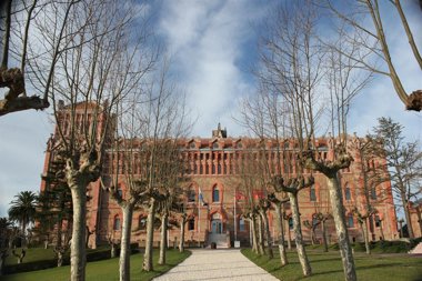 Foto: El Instituto Cervantes concede a la Fundación Comillas la autorización para ser Centro Examinador de DELE (FUNDACIÓN COMILLAS)