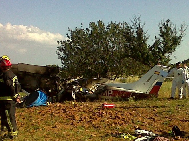Foto: Fallecen dos hombres y una mujer tras estrellarse una avioneta en Marratxí (GOVERN)
