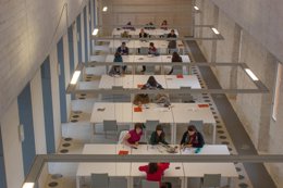 Foto: Los alumnos del Grado en Estudios Hispánicos finalizan esta semana sus exámenes (FUNDACIÓN COMILLAS)