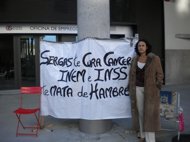 Foto: A viguesa enferma que iniciou unha folga de fame invita a un acto o venres, o seu "último cartucho nesta batalla" (EUROPA PRESS)