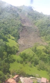 Foto: La zona del argayo se encuentra en "máxima alerta" por la lluvia (112)