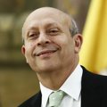 Foto: Wert "estudiará" rebajar los requisitos para acceder a una beca en Bachillerato (EUROPA PRESS)