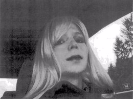 Foto: Manning solicita el perdón presidencial a Obama (REUTERS)