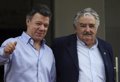 Foto: Mujica se presenta a Santos como mediador ante el diálogo con ELN (REUTERS)