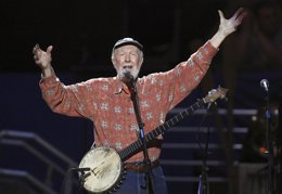 Foto: Muere el pionero del folk estadounidense Pete Seeger (LUCAS JACKSON / REUTERS)