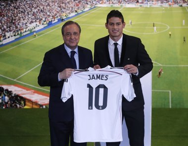 Foto: Florentino Pérez: "Me produce satisfacción el fichaje de James" (JUAN MEDINA / REUTERS)