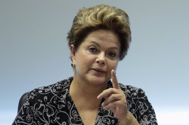 Foto: Dilma Rousseff ve "inadmisible" la injerencia del Santander y se reunirá con Botín para aclarar el incidente (REUTERS)