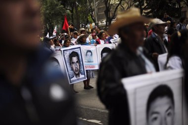 Foto: Padres de 'normalistas' rechazan las elecciones en Guerrero (STRINGER . / REUTERS)