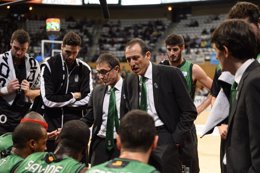 Foto: Salva Maldonado, nombrado mejor entrenador de enero (REUTERS)