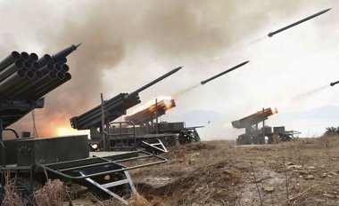 Foto: Pyongyang dispara dos misiles de corto alcance antes del inicio de las maniobras entre Corea del Sur y EEUU (REUTERS)