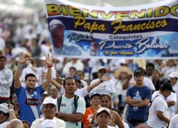 Foto: El Papa pide "diálogo" en Latinoamérica para acabar con la represión y merma de libertades (JOSE GOMEZ / REUTERS)