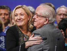Foto: Nueva victoria de Jean Marie Le Pen en la batalla judicial contra su hija (ROBERT PRATTA / REUTERS)