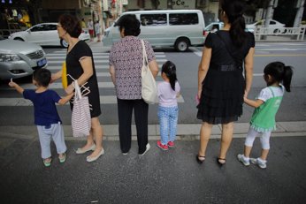 Foto: China mantendrá la política del hijo único hasta que se aprueben las nuevas leyes (CARLOS BARRIA / REUTERS)