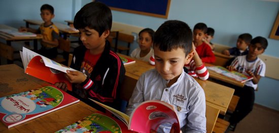 Foto: Más de 400.000 niños sirios no reciben educación en Turquía (UMIT BEKTAS / REUTERS)
