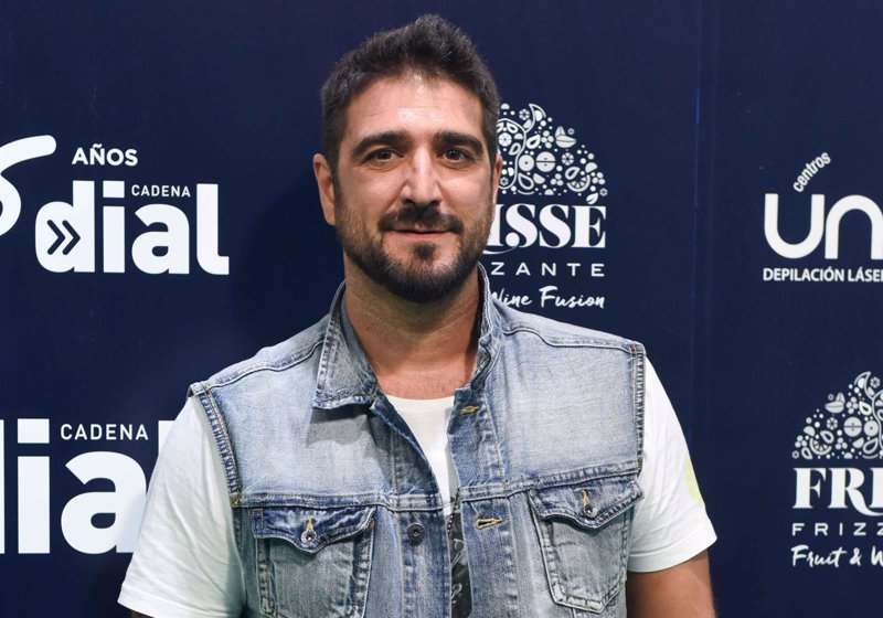 DE CANCIONES ANTONIO OROZCO UNA Y de canciones antonio orozco una y: