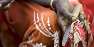 Foto: Seguimos sin hablar de ello: Mutilación Genital Femenina (KATE HOLT/UNICEF)